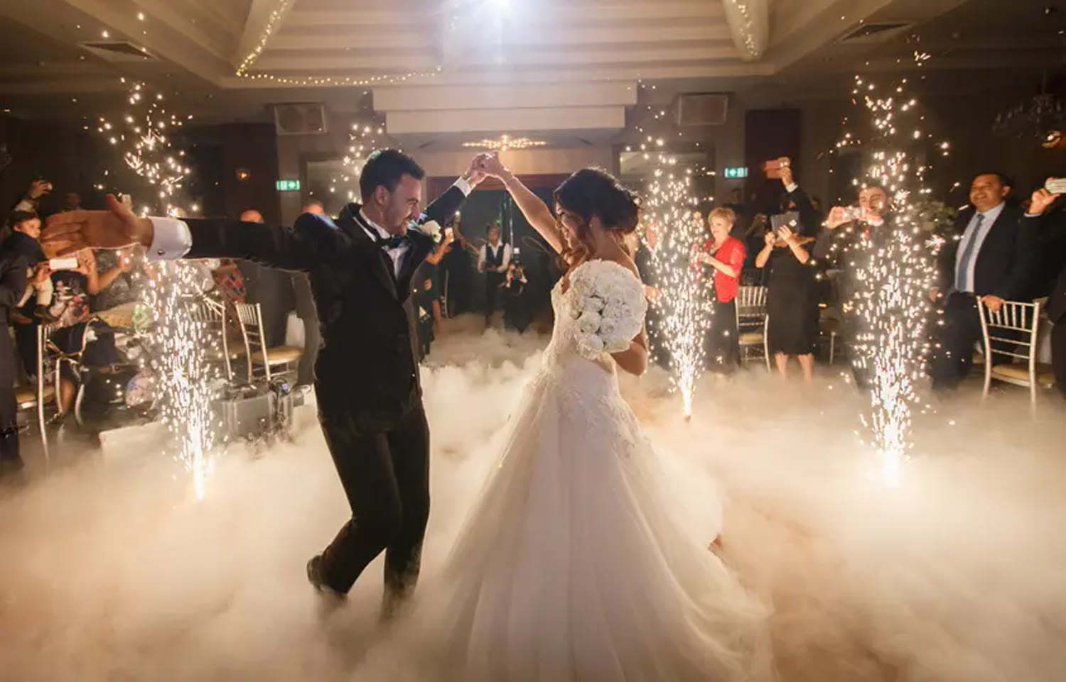 Dancing on clouds first-dance effect by REmixed Events